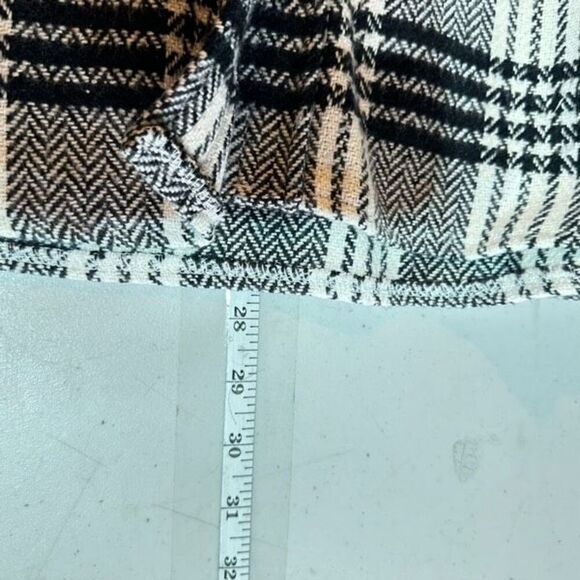 White Birch Black and White Plaid Button-Down Shirt - Picture 12 of 12